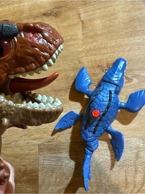 Jurassic World Dino Trackers T-Rex Water Dinosaur Gigantic Trackers BUNDLE Lot 2